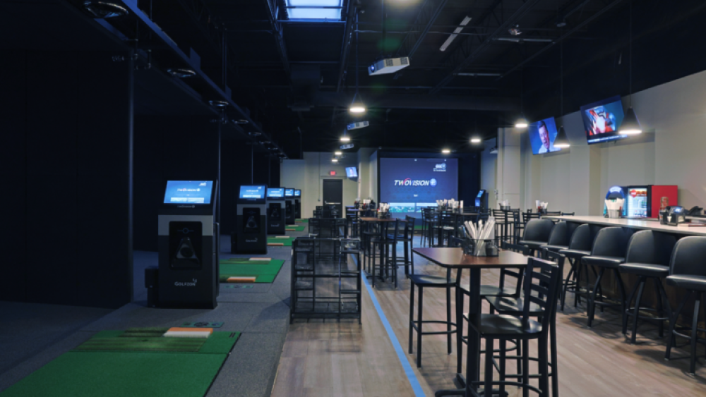 Lakeville Links Sideview, Bays, Golfzon Golf Simulators, TwoVision Systems, Bar, Tables, Chairs