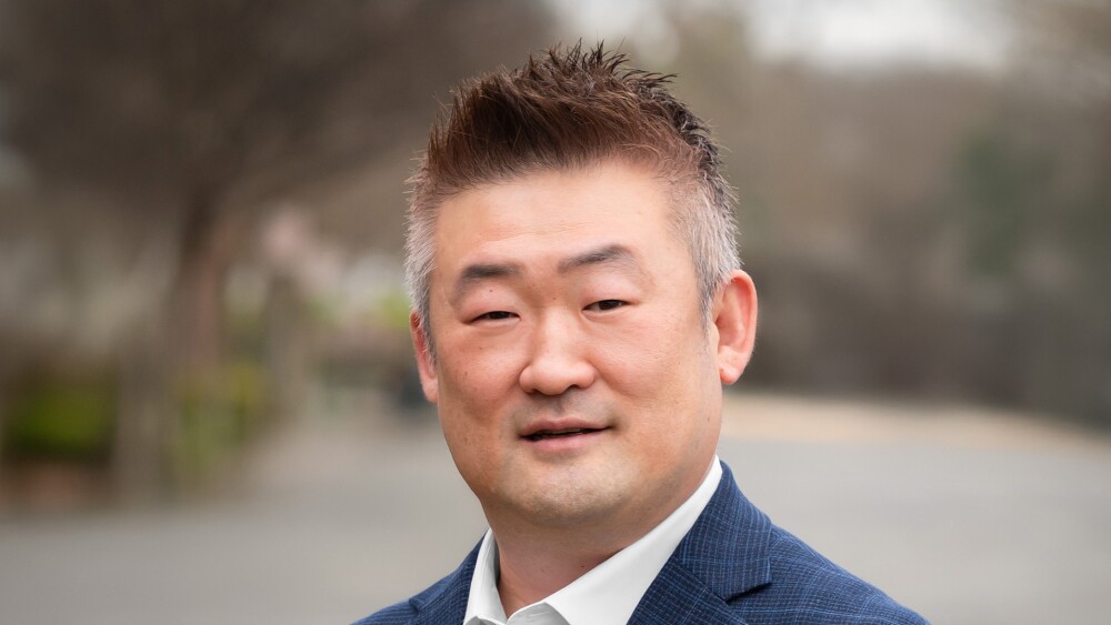 Headshot of GOLFZON America CEO and President, Sean Pyun