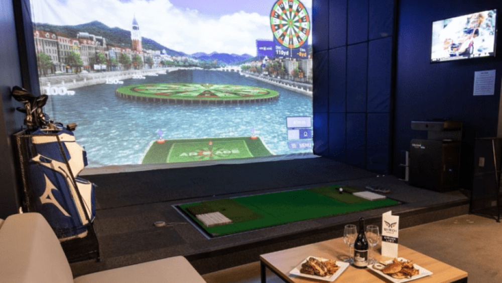 BIRDI Golf Simulator Bar - Food and Wine on Table